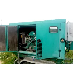 БУ дизельный генератор Cummins C80D5 в кожухе