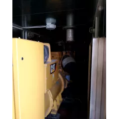 БУ дизельный генератор Caterpillar C18 в контейнере с АВР