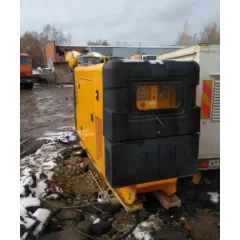 БУ дизельный генератор JCB 55qx в кожухе